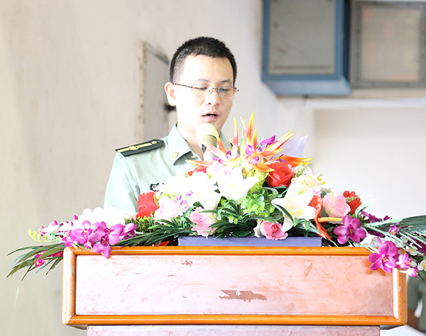 李维欢老师主持.jpg